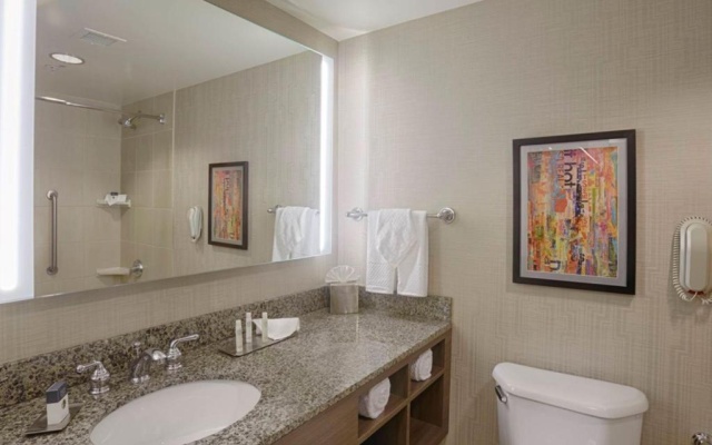 Deluxe Quadruple room with harbour view