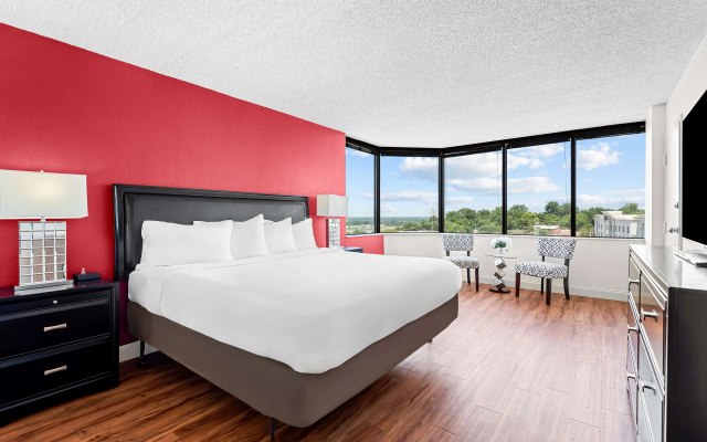 2 Bedrooms Double Suite