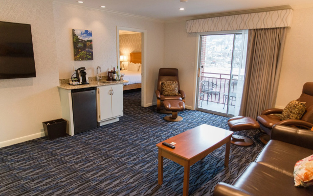 1 Bedroom Suite with balcony