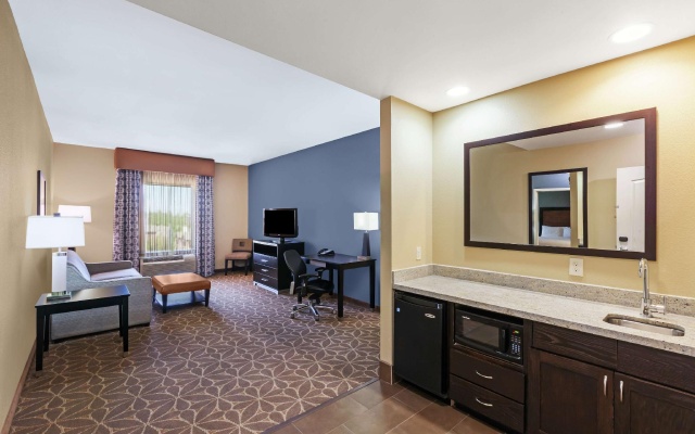 1 Bedroom Quadruple Suite Non-smoking