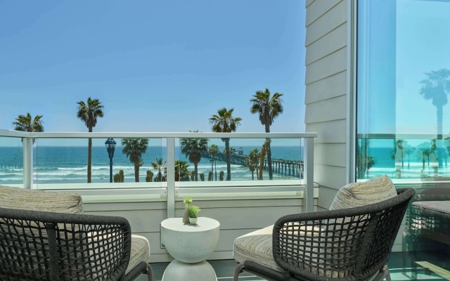Standard room with balcony
