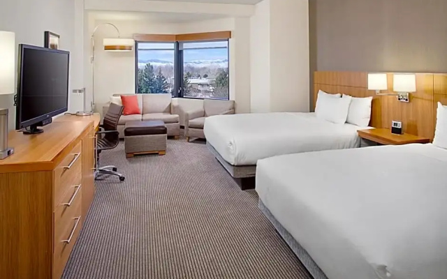 Quadruple room with mountain view