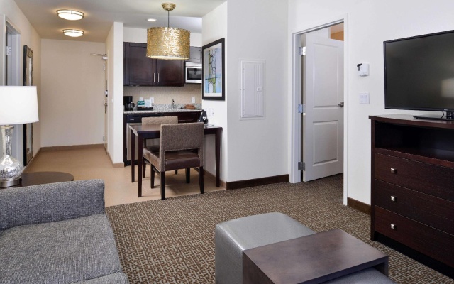 2 Bedrooms Double Suite