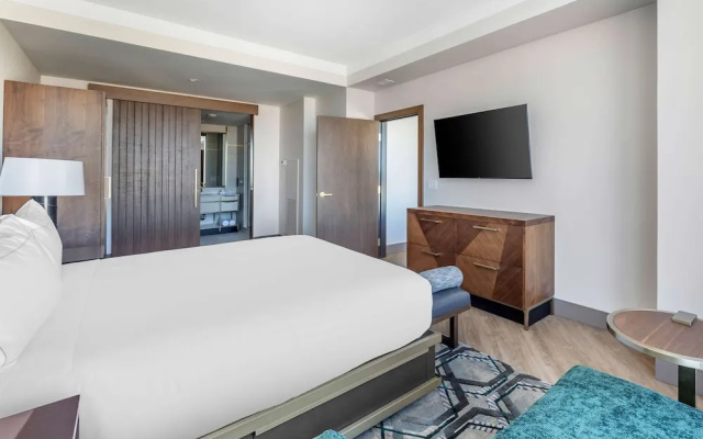 2 Bedrooms Suite