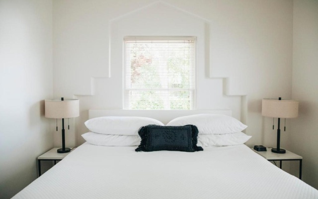 1 Bedroom Suite