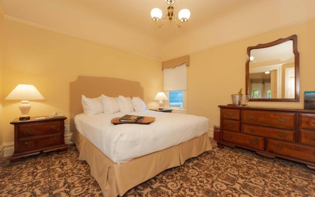 2 Bedrooms Suite