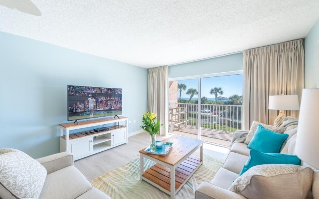 2 Bedrooms Apartment oceanfront