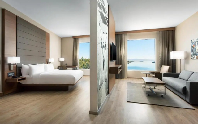 1 Bedroom Double Suite with bay view