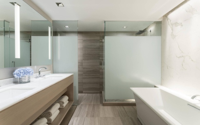 2 Bedrooms Suite with city view