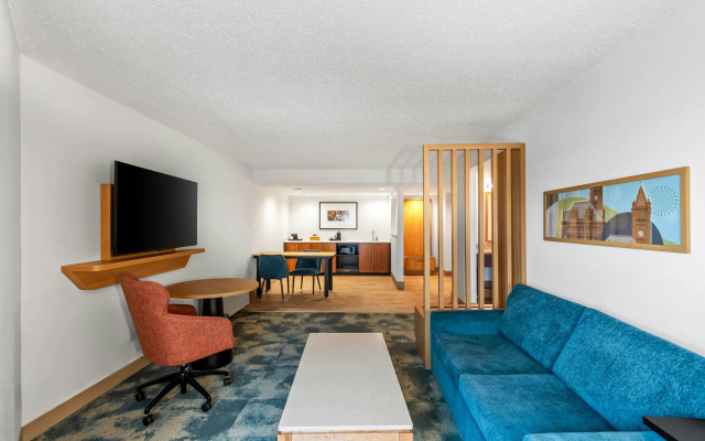 Standard room with lake view