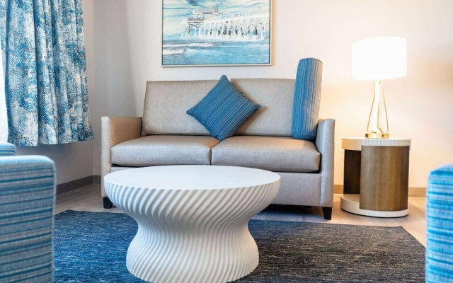 1 Bedroom Quadruple Family Suite with balcony and with pool view