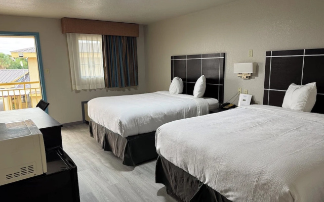 Standard Quadruple room