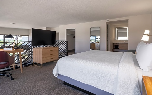 1 Bedroom Double Penthouse Suite