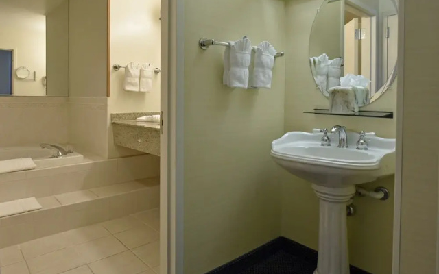 Quadruple Suite