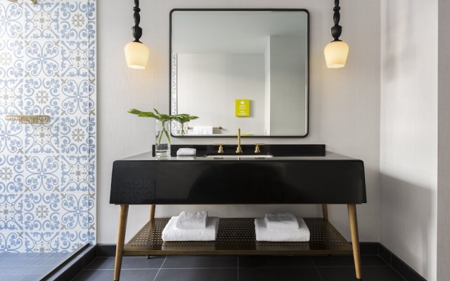 1 Bedroom Suite
