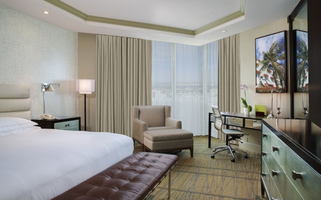 Presidential Double Suite with balcony