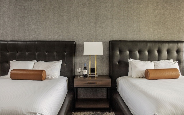 Quadruple Suite
