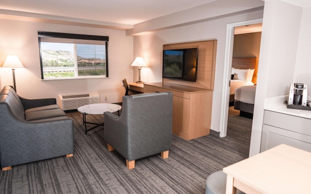 Quadruple Suite