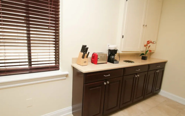 Premier Apartment