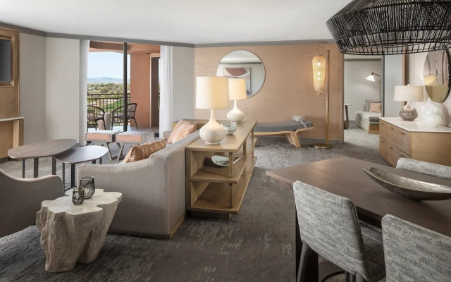 Luxury Suite