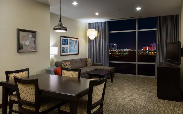1 Bedroom Deluxe Double Suite