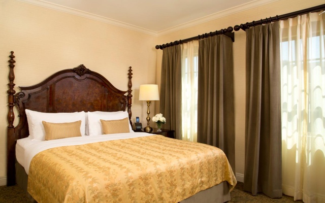 1 Bedroom Suite