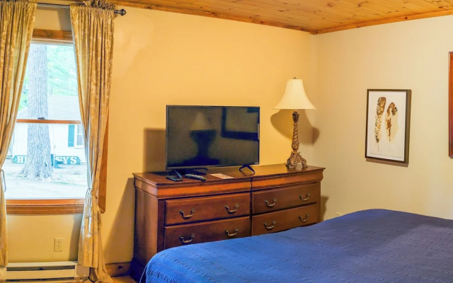 2 Bedrooms Standard Family room