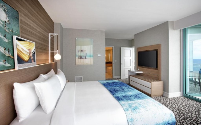 Corner Double Suite with balcony and oceanfront