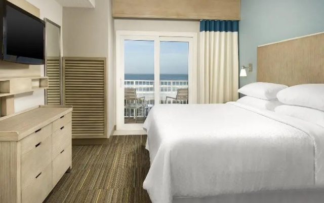 Junior Suite with balcony and with view