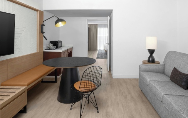 1 Bedroom Club Suite