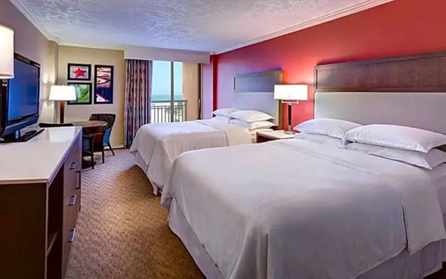 Guest Twin room with balcony and with gulf view