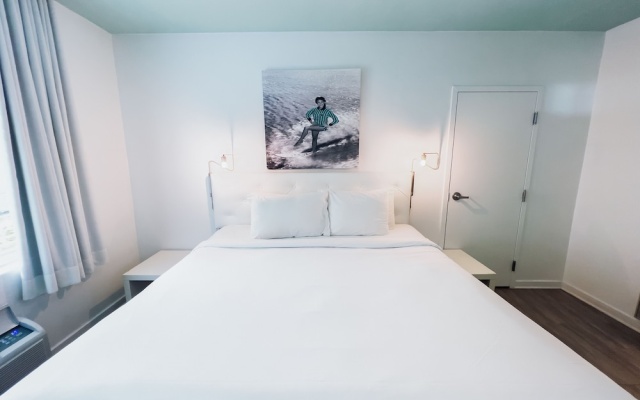 Sextuple Family Suite