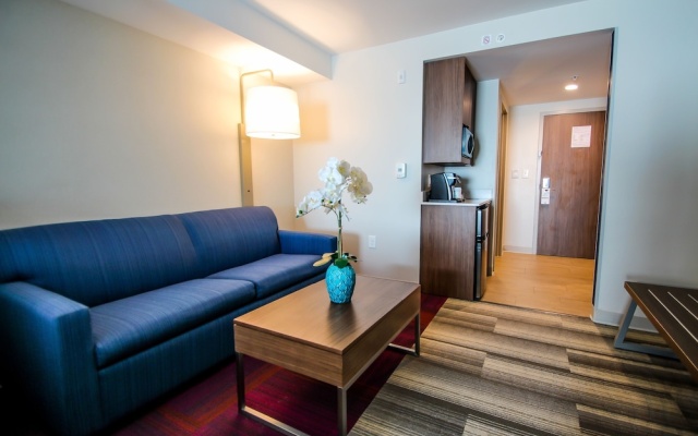 Double Suite with pool view