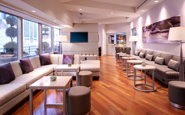 Executive Double Club Suite