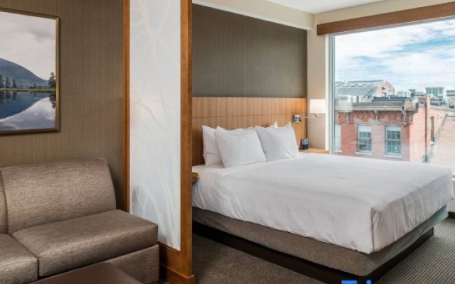 Double room with balcony and with land view
