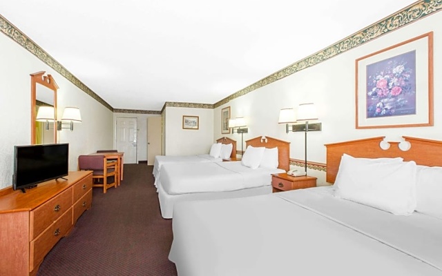 Sextuple Suite