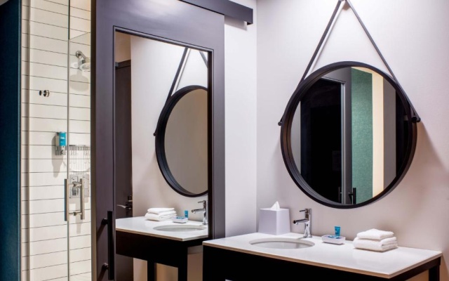 Superior Double room with city view