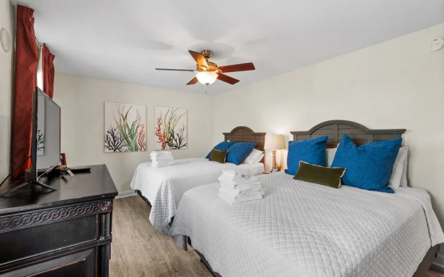 4 Bedrooms Deluxe room with balcony and oceanfront