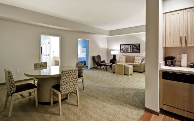Double Suite