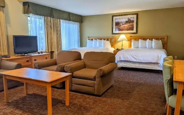 Standard Quadruple Family room with balcony