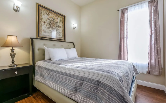 Comfort room