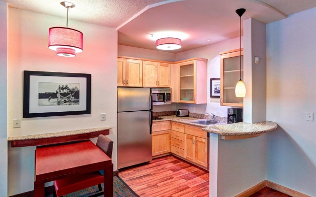 1 Bedroom 2 room Double Suite