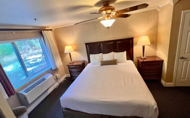 2 Bedrooms Apartment