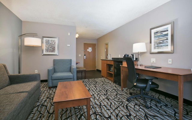 1 Bedroom Quadruple Suite