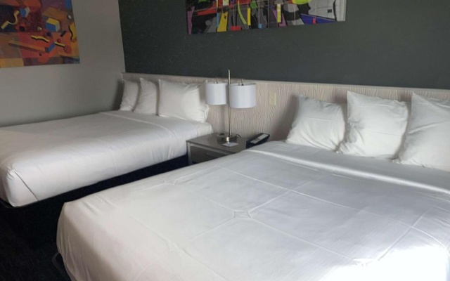 Quadruple Suite