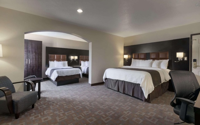 Quadruple Suite