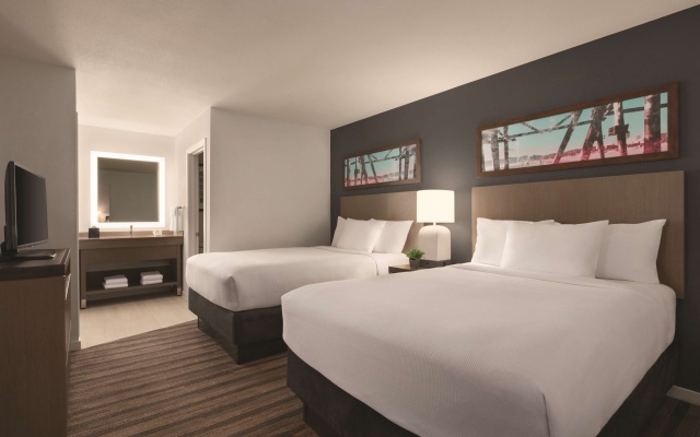 2 Bedrooms Suite