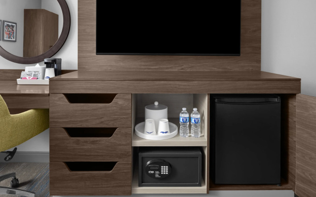 Standard Double room with city view