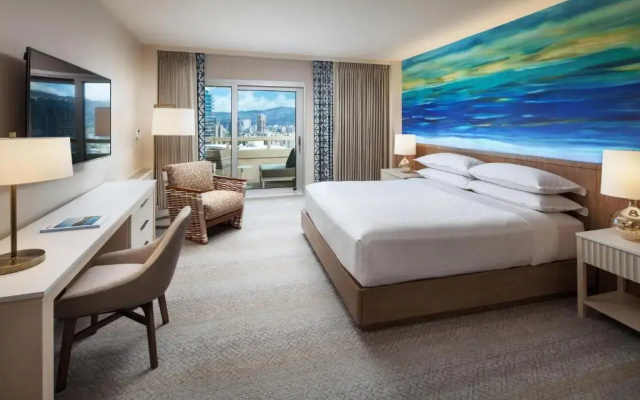 Double room with partial ocean view