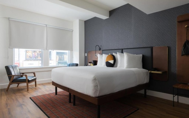 Stratford Deluxe Double room